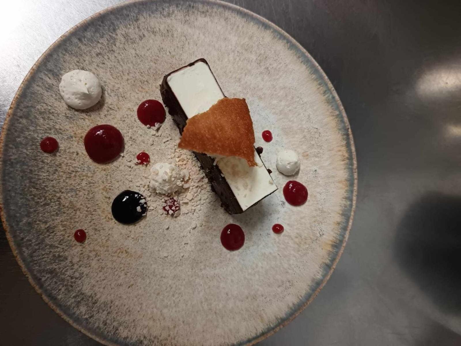 Logis Hotel Schaeffer- Restaurant Le Saint Georges Serrieres  Ngoại thất bức ảnh